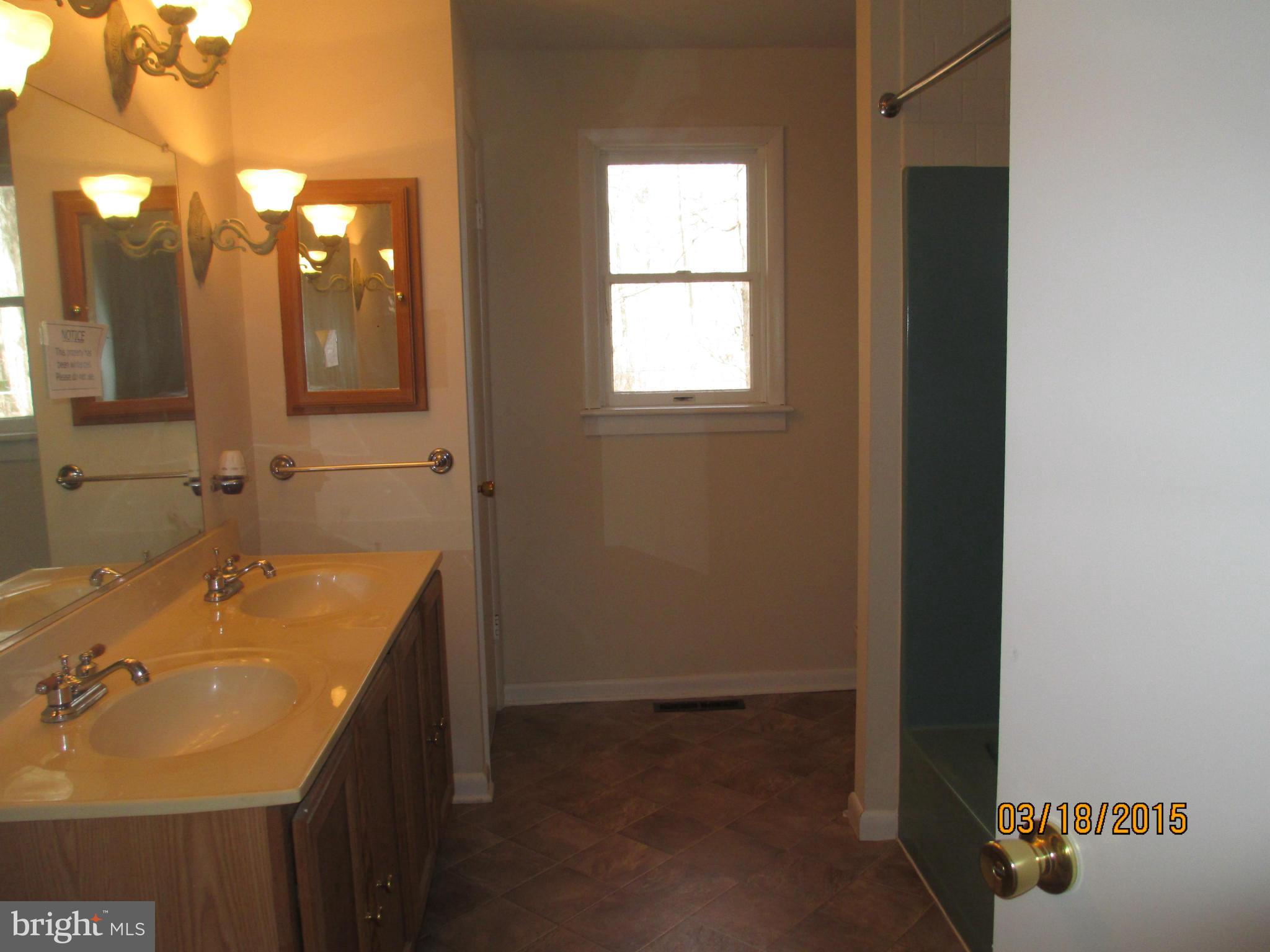11330 Holly Road Ridgely, MD 21660 - Photo 2 of 8 Bath