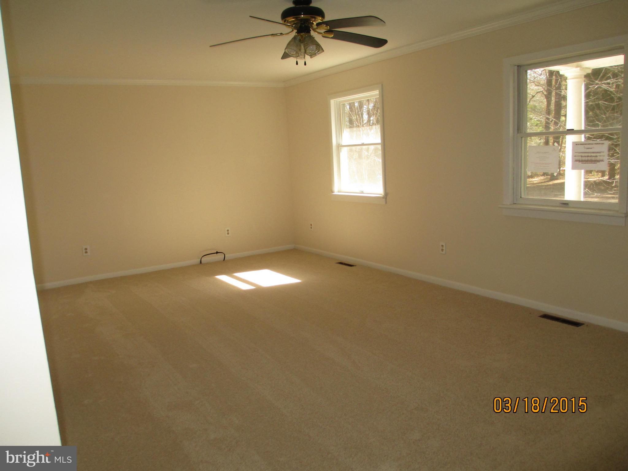 11330 Holly Road Ridgely, MD 21660 - Photo 4 of 8 Living Room