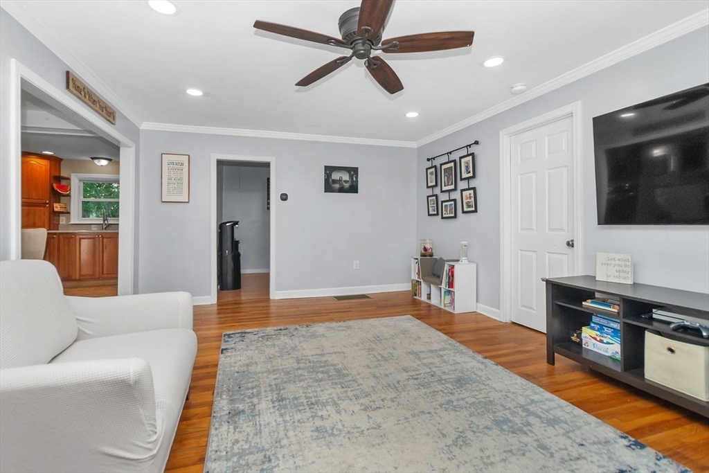 20 Reardon Road Billerica, MA 01821 - Photo 2 of 35 Gallery Image 2