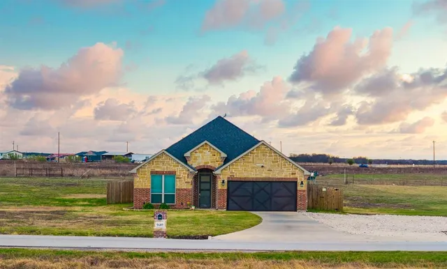 $449,900 | 9689 County Road 4116, Kaufman, TX 75142