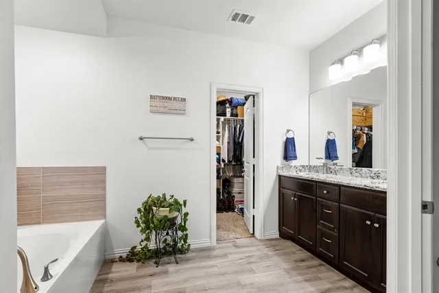 $449,900 | 9689 County Road 4116, Kaufman, TX 75142