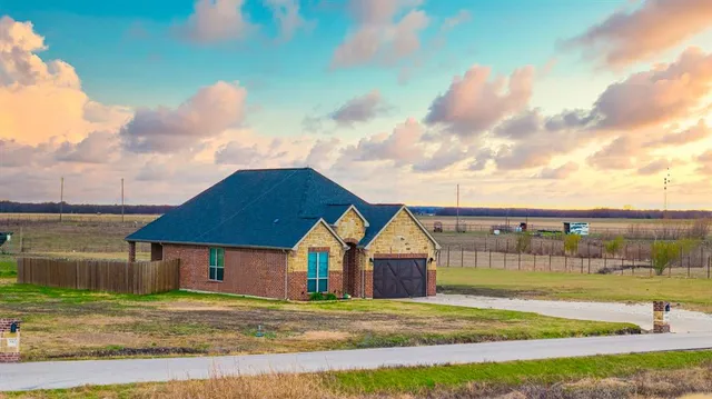 $449,900 | 9689 County Road 4116, Kaufman, TX 75142
