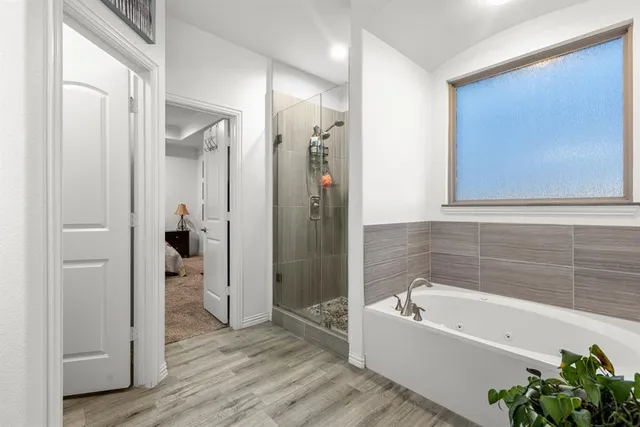 $449,900 | 9689 County Road 4116, Kaufman, TX 75142