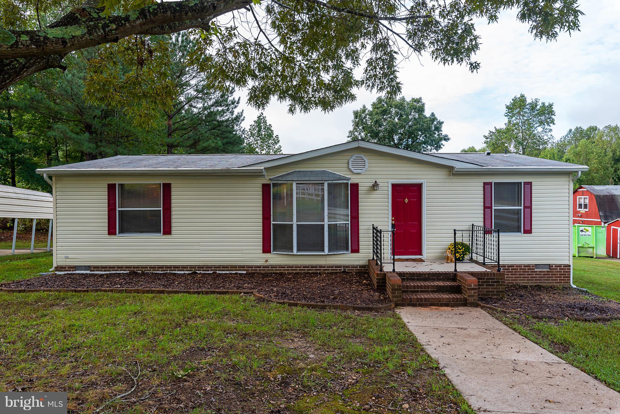 10000 Edenton Road Partlow, VA 22534 - Photo 2 of 30 a front view of house with yard
