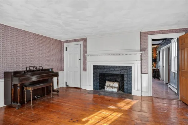 $650,000 | 19 Ash Street, Marlborough, MA 01752