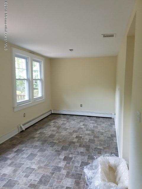 59 Stagecoach Road Millstone Township, NJ 08510 - Photo 4 of 11 20160628_171224