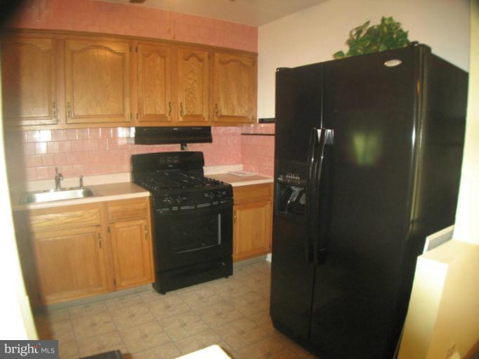 1604 Rosewick Avenue Rosedale, MD 21237 - Photo 12 of 30 Kitchen