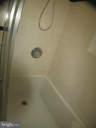 1604 Rosewick Avenue Rosedale, MD 21237 - Photo 17 of 30 Bath