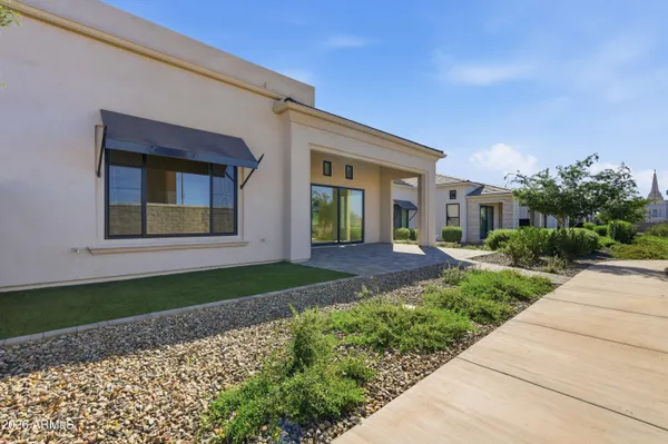 $1,298,000 | 2664 East Longhorn Court, Gilbert, AZ 85297