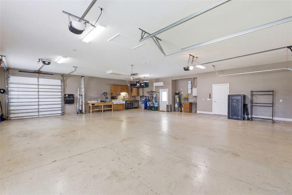 11145 Mountain Mockingbird Road Weeki Wachee, FL 34614 - Photo 26 of 84