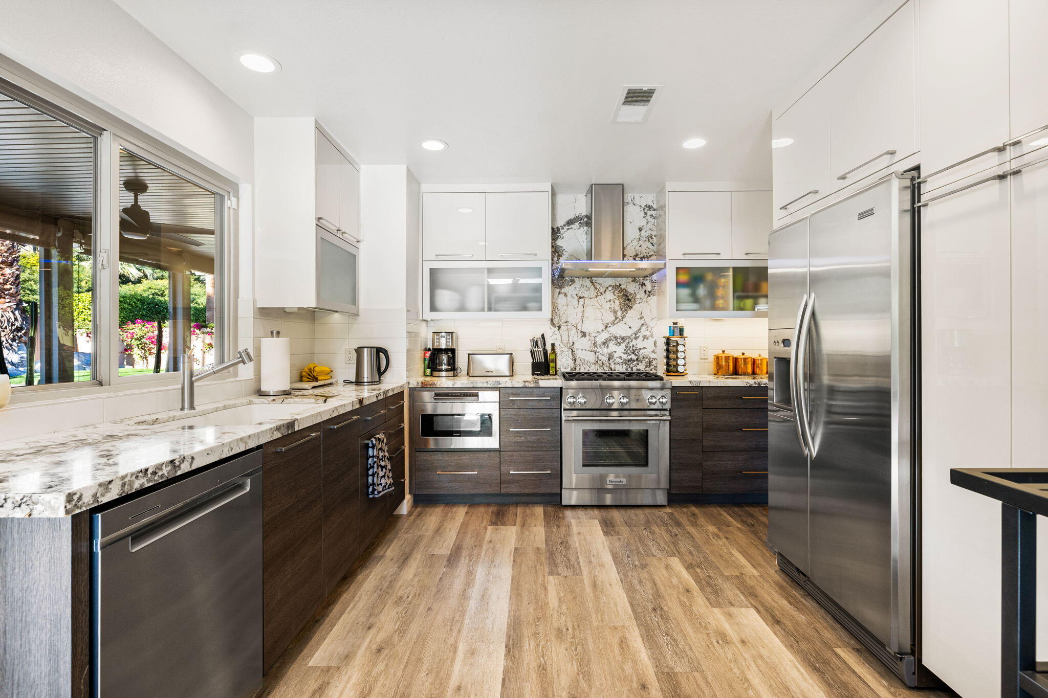 71381 Gardess Road Rancho Mirage, CA 92270 - Photo 12 of 61 Kitchen