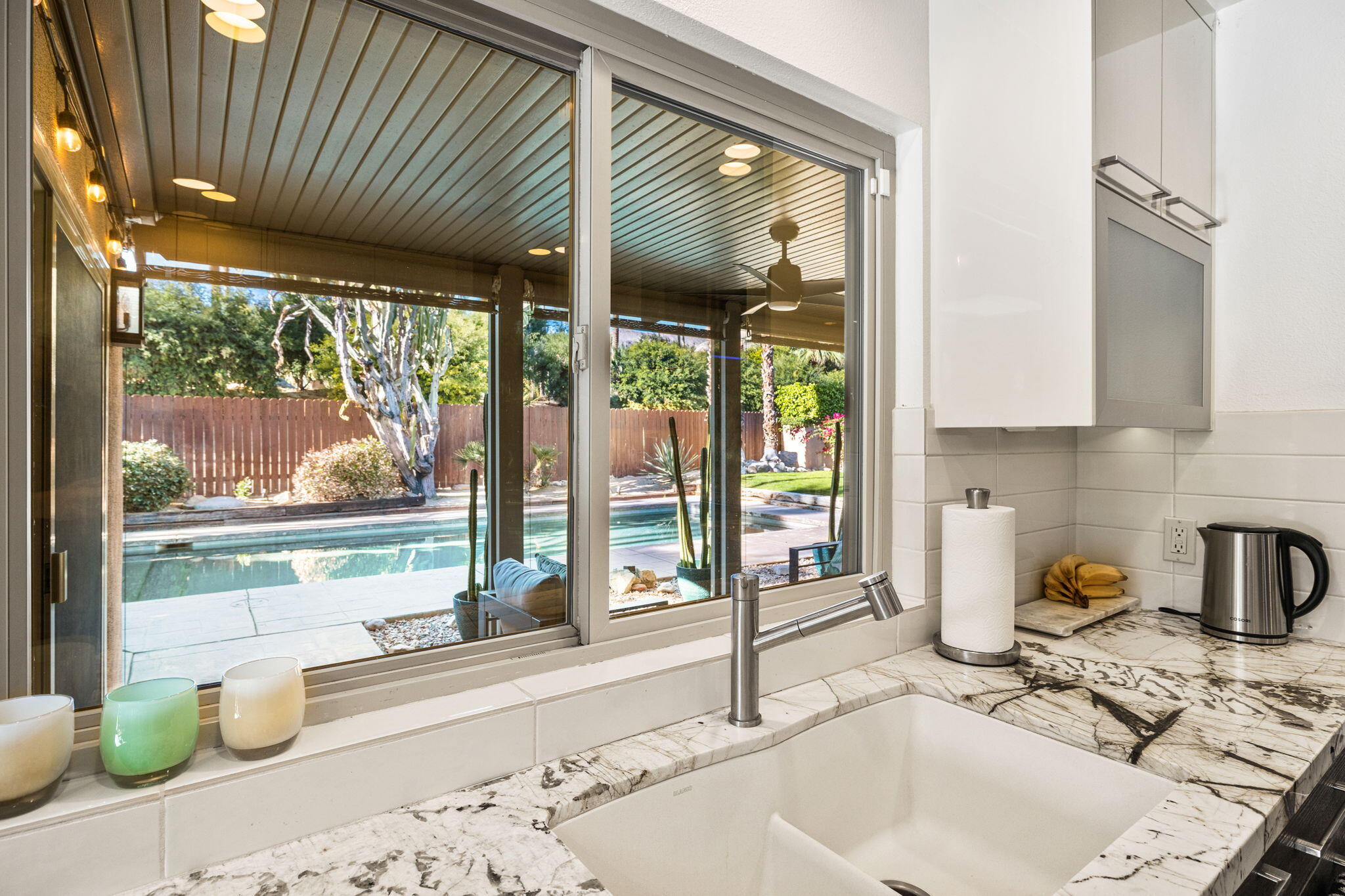 71381 Gardess Road Rancho Mirage, CA 92270 - Photo 10 of 61 Kitchen sink/pool view