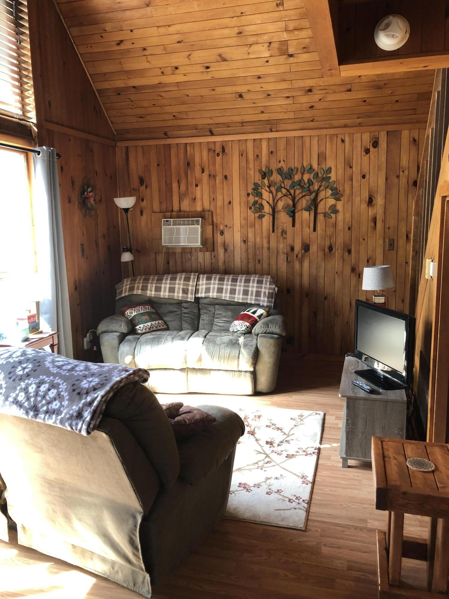 36 Reid Road Lake Ariel, PA 18436 - Photo 2 of 22