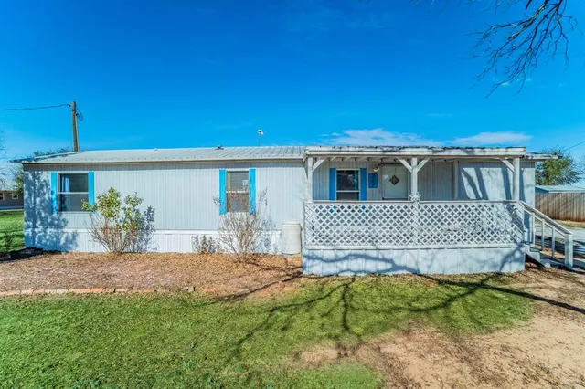 $115,000 | 281 Belknap Circle, Newcastle, TX 76372