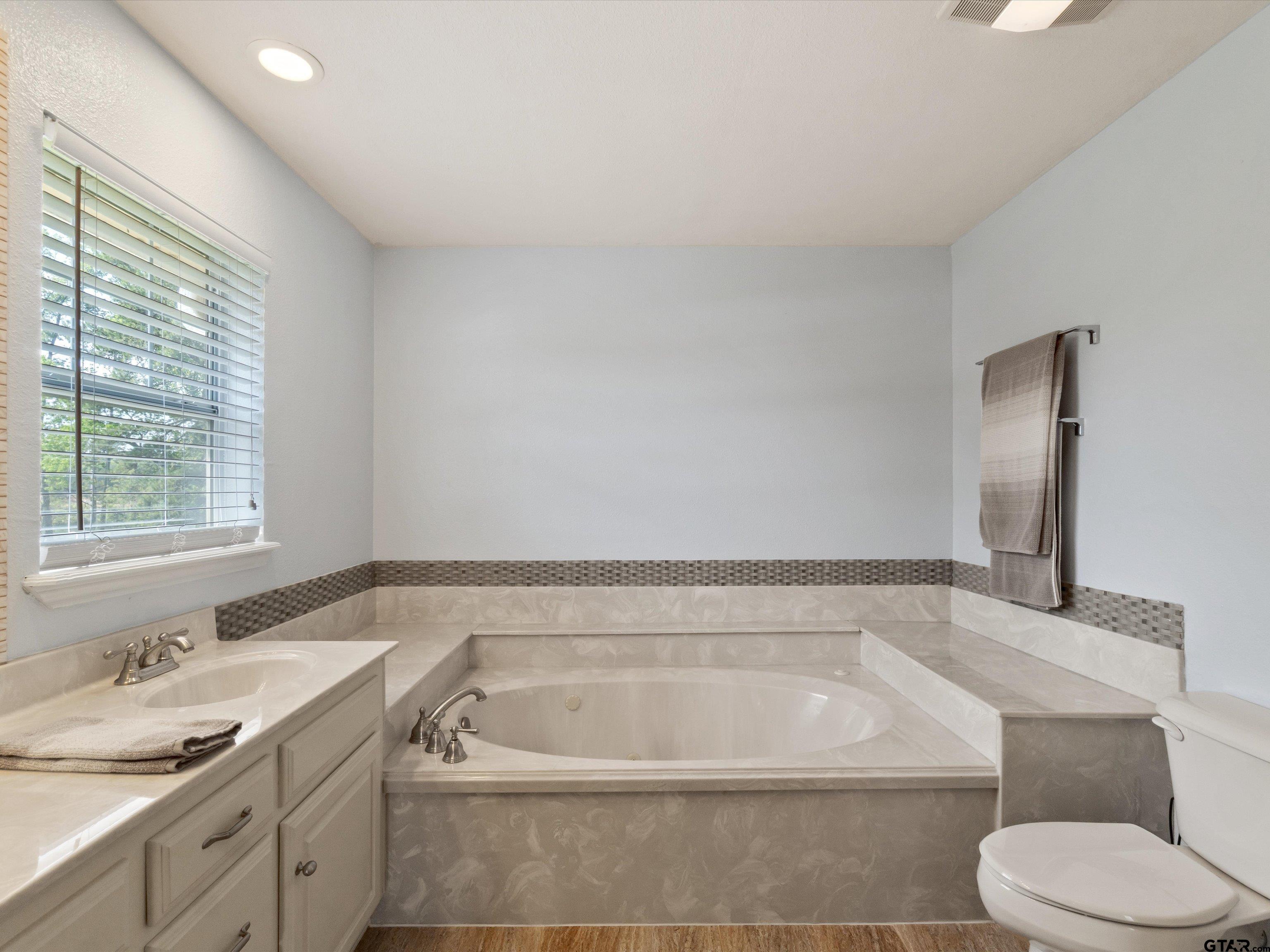 520 County Rd SE 4385 Scroggins, TX 75480 - Photo 32 of 48