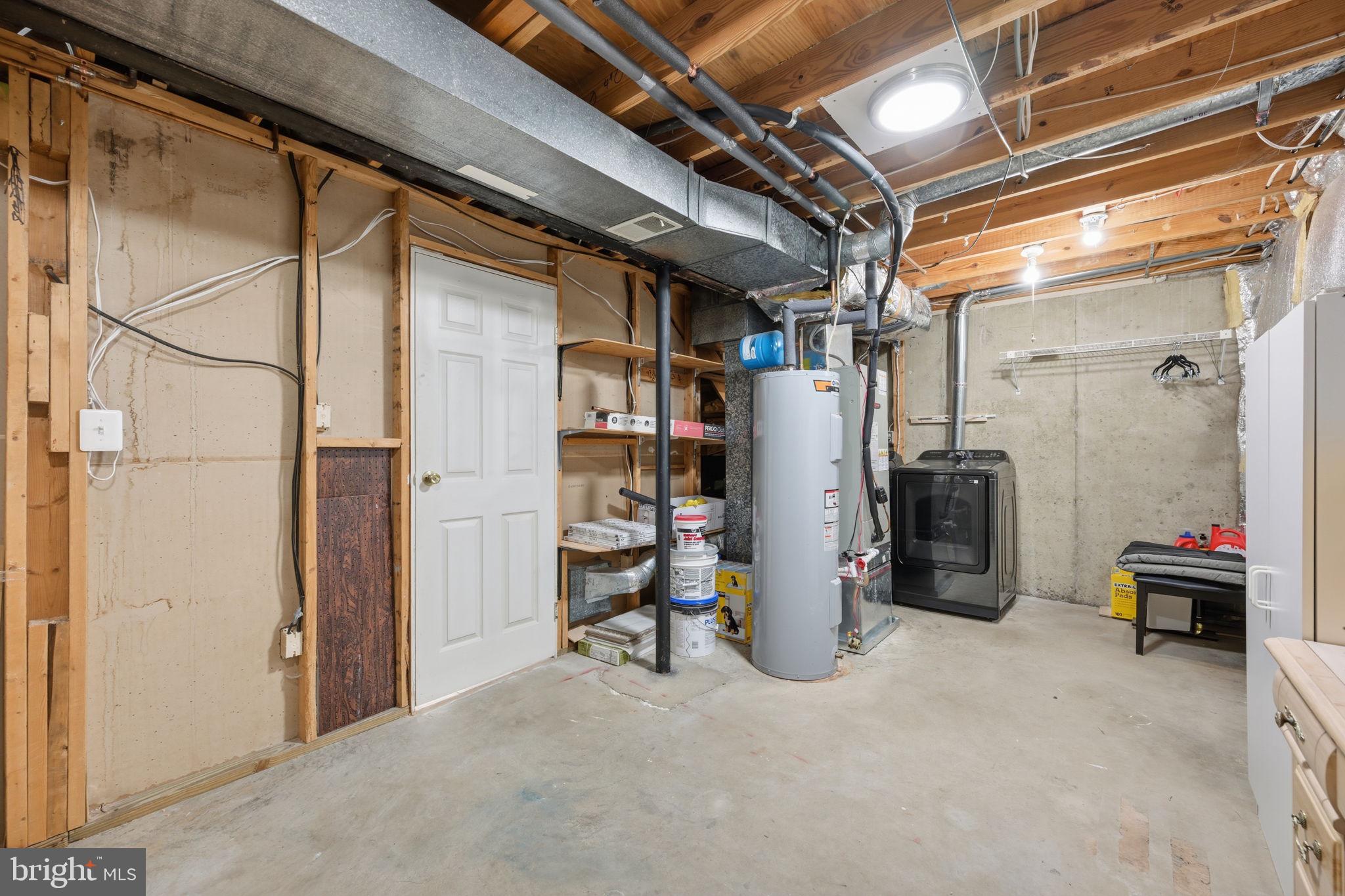 14219 Castle Boulevard, Unit 12618 Silver Spring, MD 20904 - Photo 27 of 37 Utility/Laundry Room
