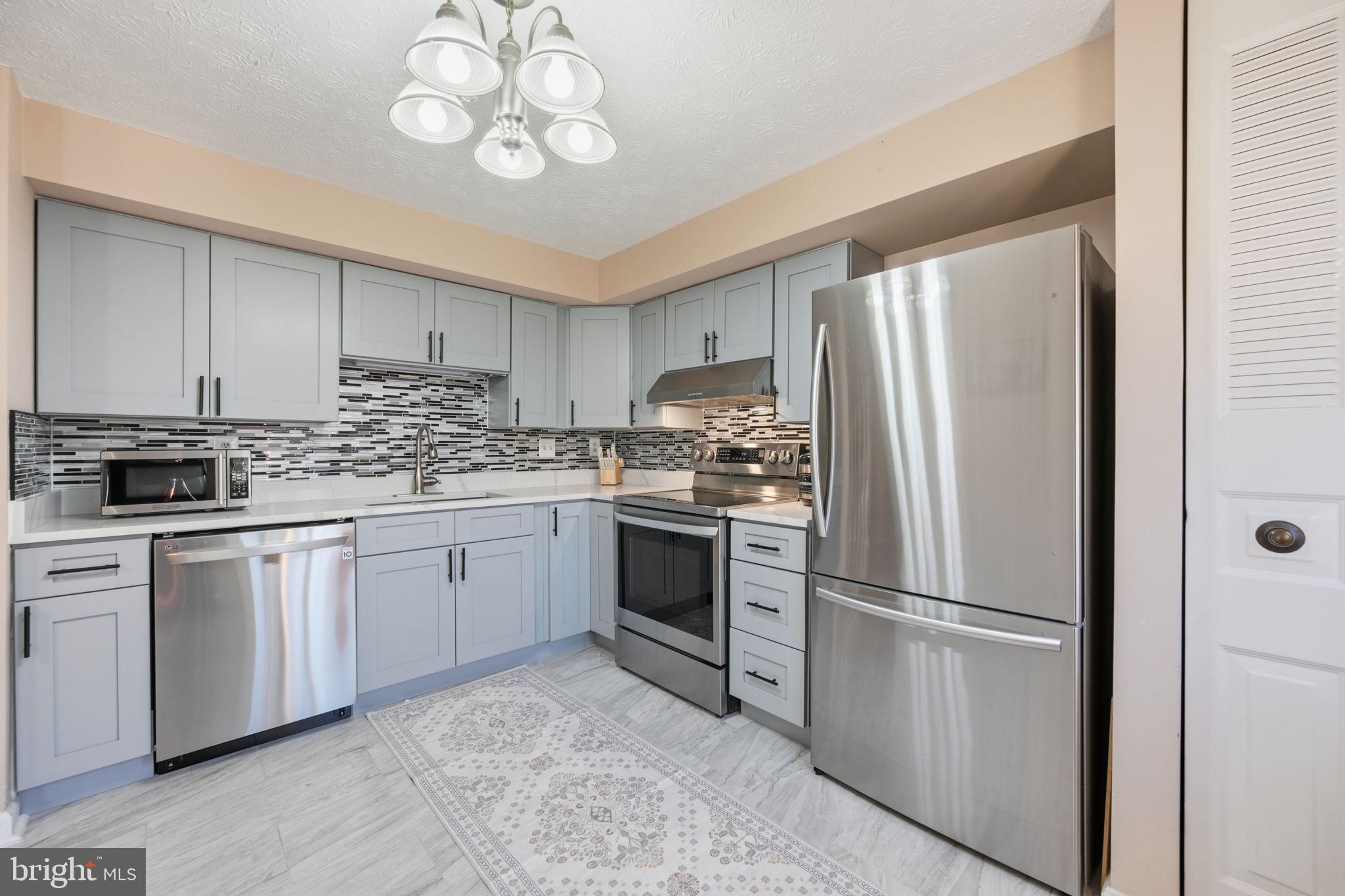 14219 Castle Boulevard, Unit 12618 Silver Spring, MD 20904 - Photo 9 of 37 Kitchen
