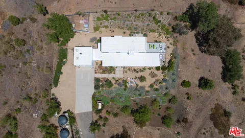 $3,700,000 | 34067 Mulholland Highway, Malibu, CA 90265