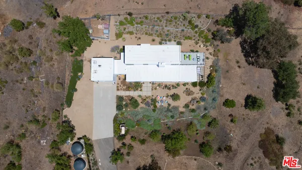 $3,700,000 | 34067 Mulholland Highway, Malibu, CA 90265