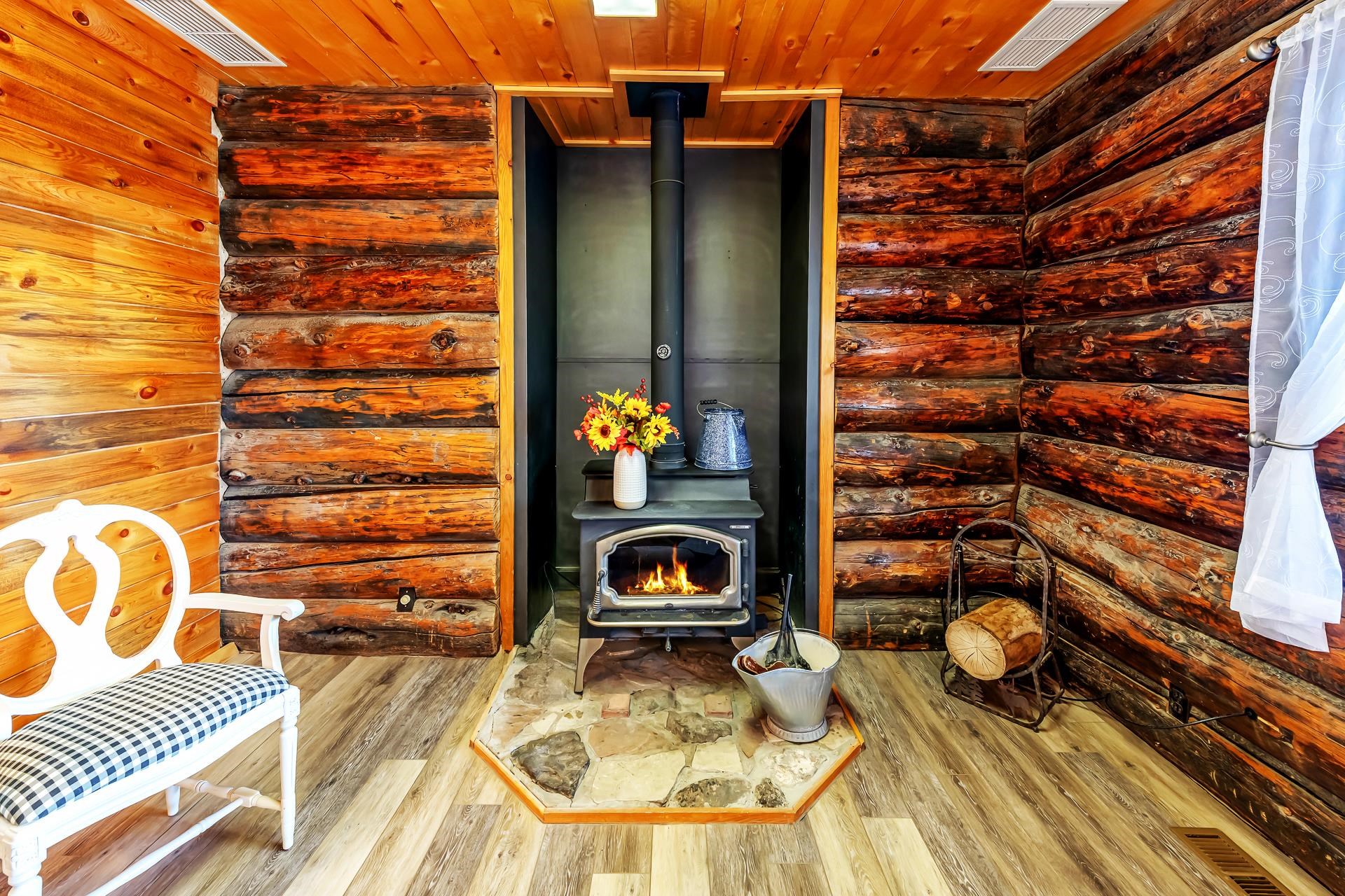 6194 County Road 320 Rifle, CO 81650 - Photo 13 of 42 a backyard of a house with table and chairs