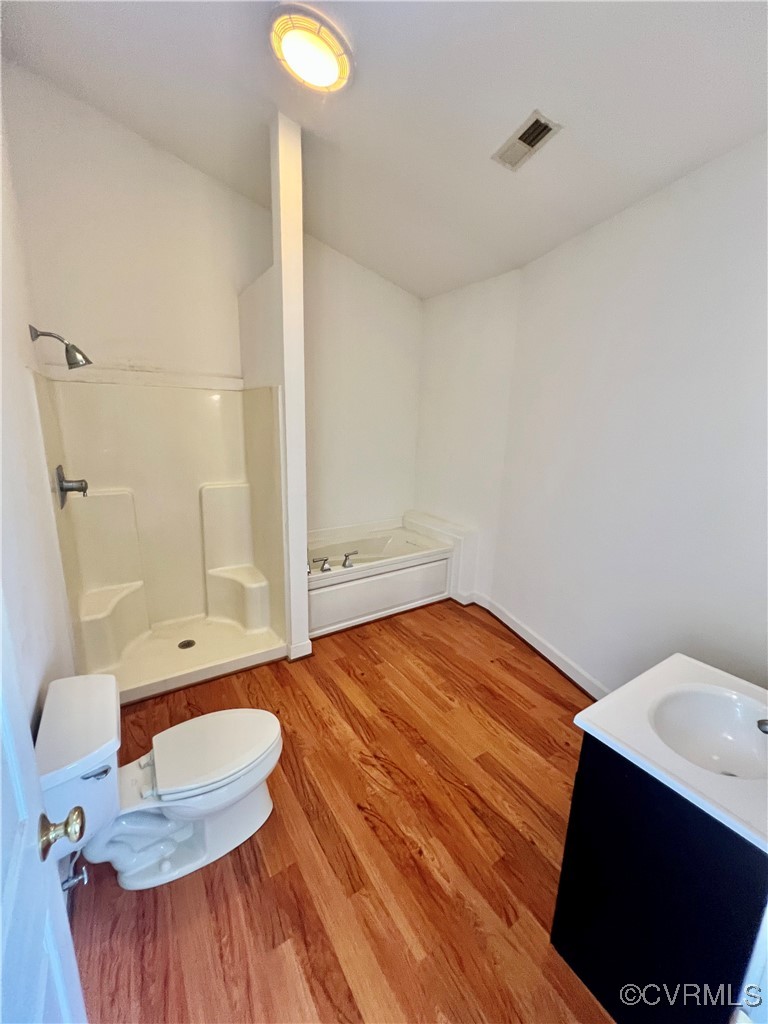 395 Kinsale Creek Road Kinsale, VA 22488 - Photo 34 of 41 a bathroom with a sink and a mirror