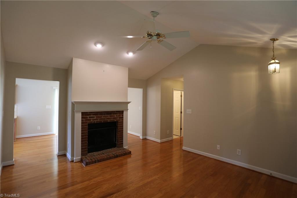 9560 Oakbrook Ridge Rural Hall, NC 27045 - Photo 3 of 13 Living Room