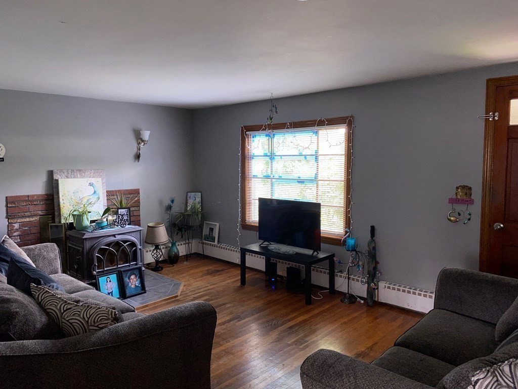 519 Prospect Street Chicopee, MA 01020 - Photo 12 of 23