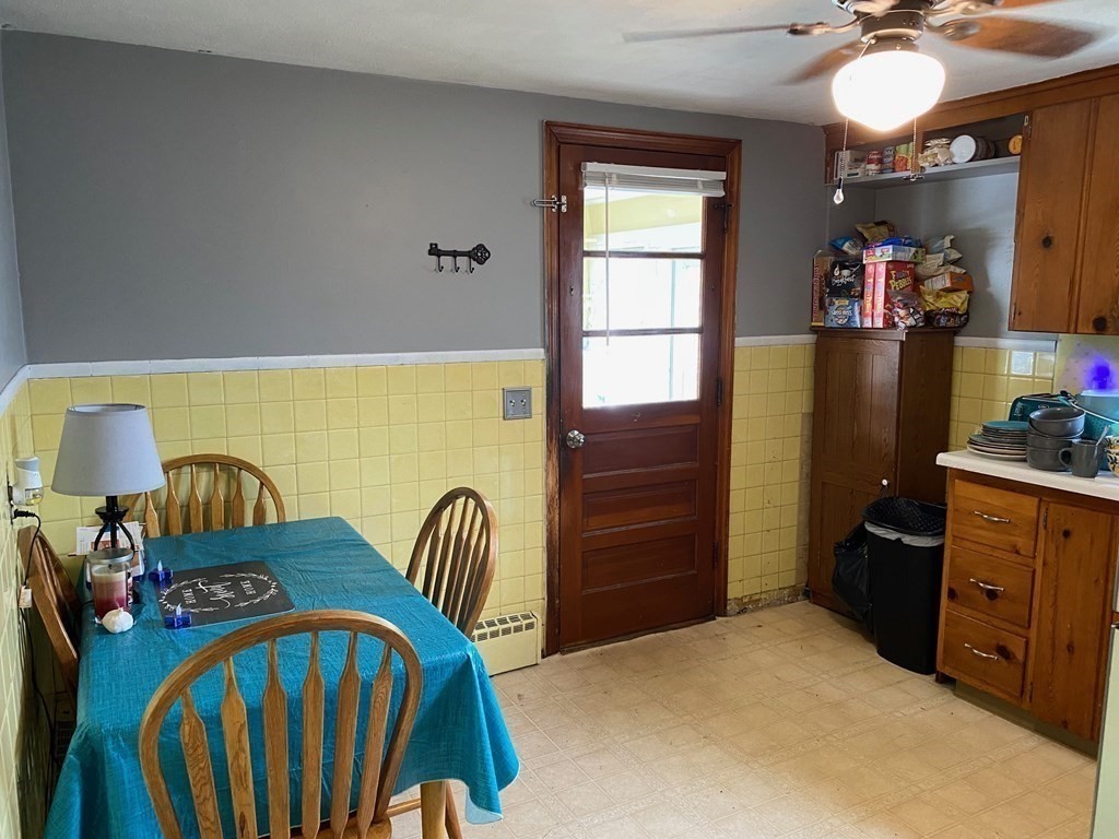 519 Prospect Street Chicopee, MA 01020 - Photo 6 of 23