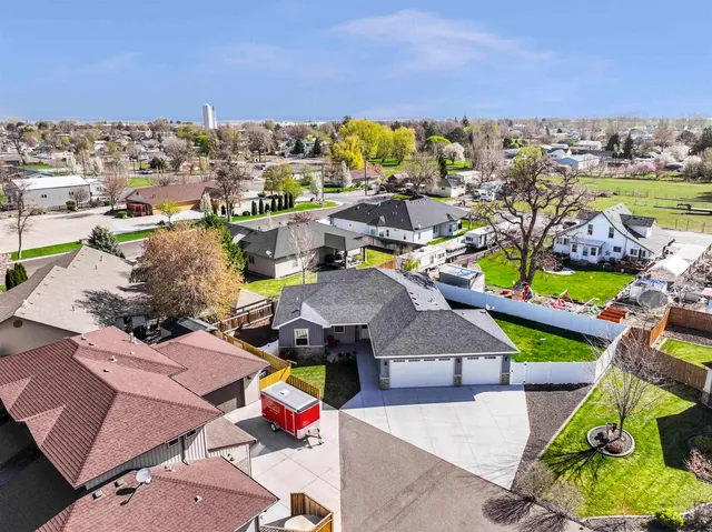 $390,000 | 929 Applewood Drive, Buhl, ID 83316