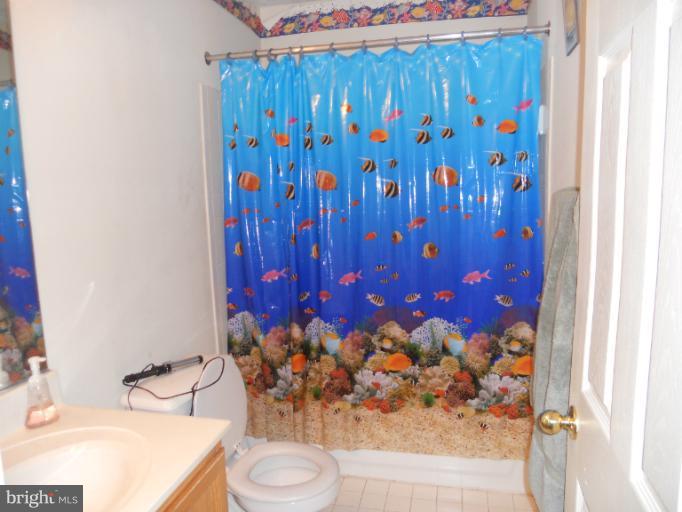 8223 Spring Branch Court Laurel, MD 20723 - Photo 25 of 28 Bath