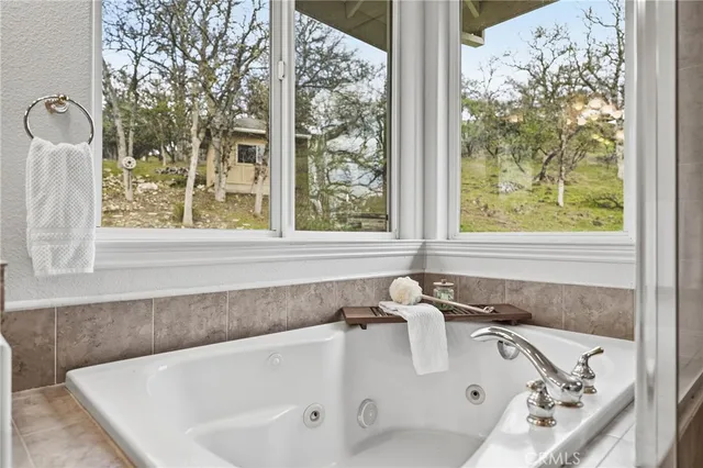 $389,000 | 19429 Moon Ridge Road, Hidden Valley Lake, CA 95467