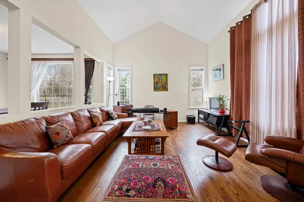$995,000 | 2188 Avalon Drive, Buffalo Grove, IL 60089