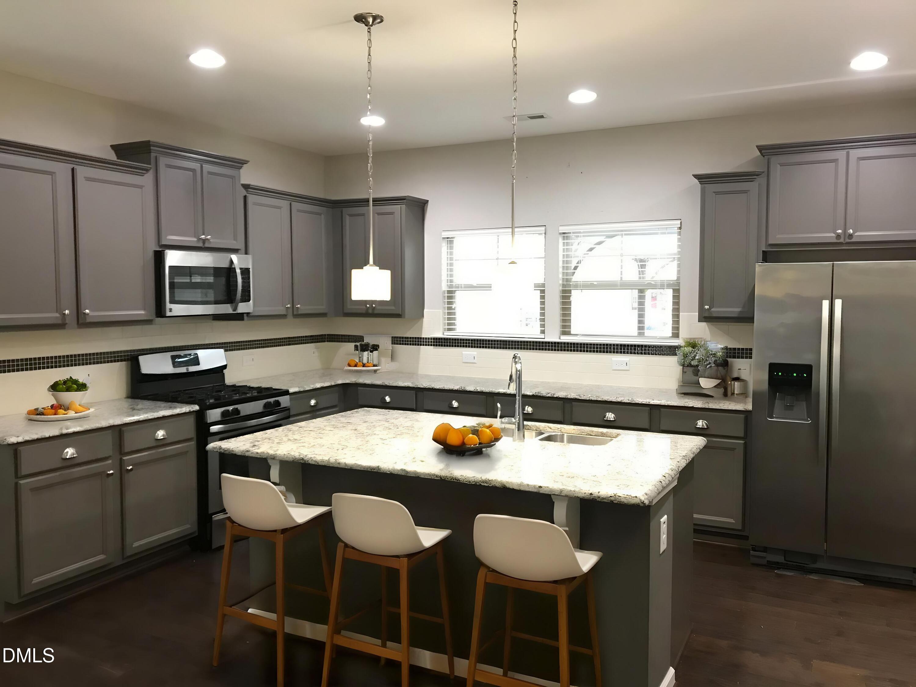 1014 Midtowne Way Durham, NC 27713 - Photo 4 of 21 AB0C4676-E9E3-4FBA-BC6F-B46DEBFB9177 - K