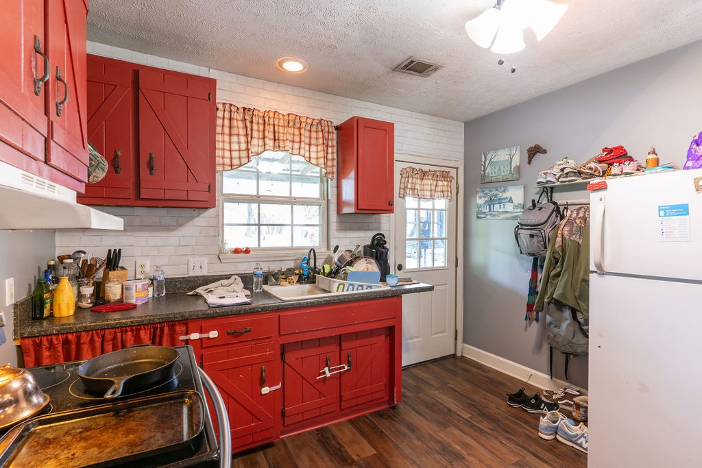 1643 Rutledge Ln. Lebanon, TN 37087 - Photo 8 of 26 Gallery Image 8