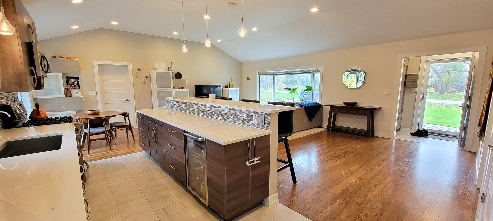 6N172 Harvey Road Medinah, IL 60157 - Photo 6 of 24 Gallery Image 6
