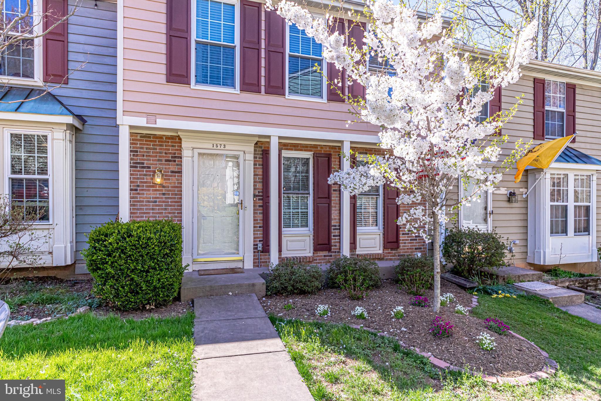 1573 Autumn Ridge Circle Reston, VA 20194 - Photo 3 of 63