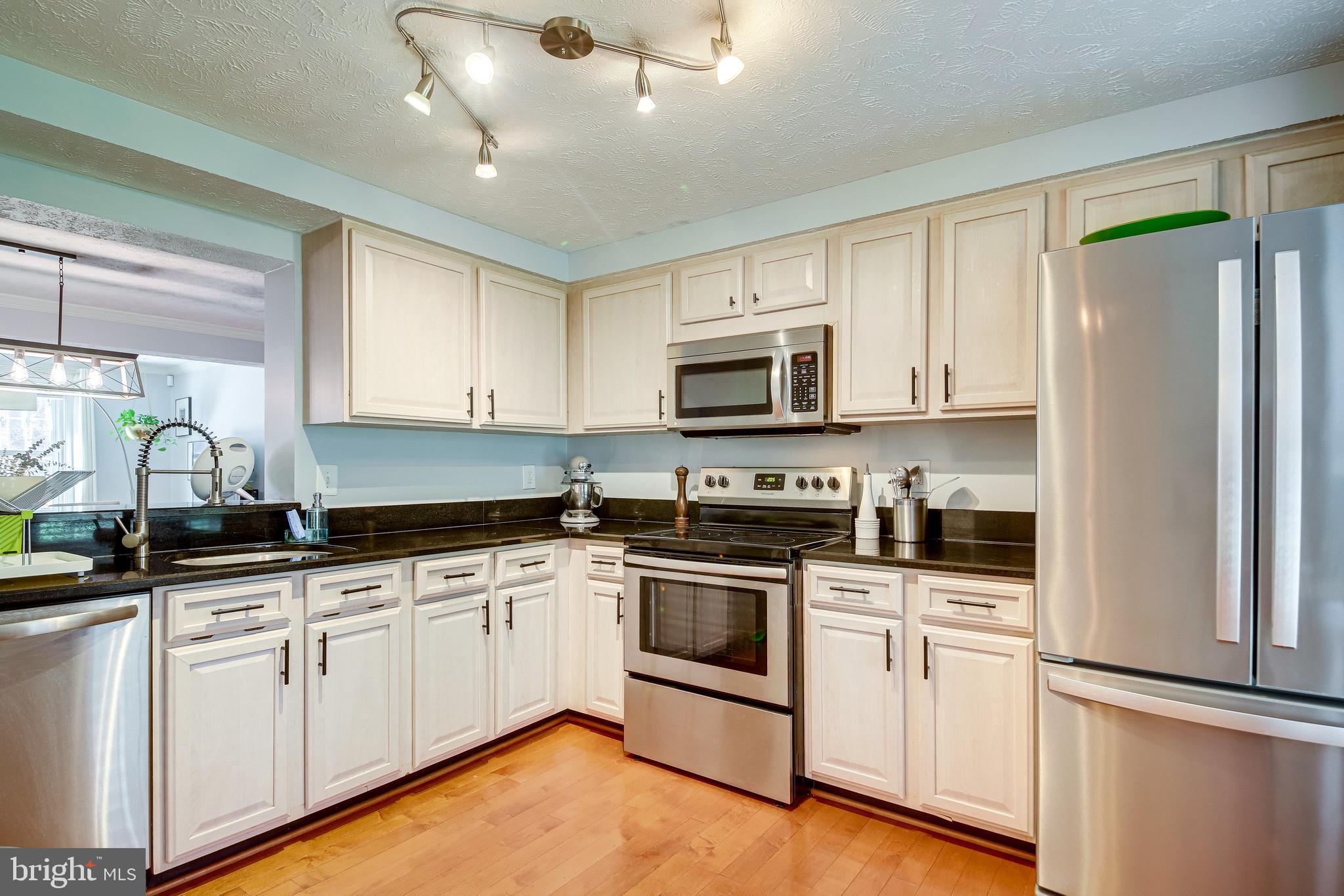 1573 Autumn Ridge Circle Reston, VA 20194 - Photo 10 of 63