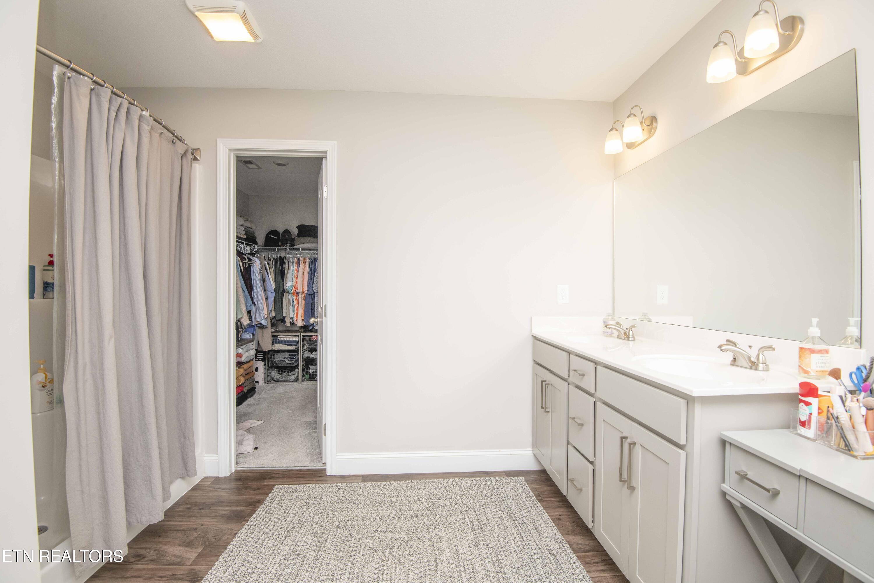 7336 Ladd Road Powell, TN 37849 - Photo 23 of 34 master bath_1