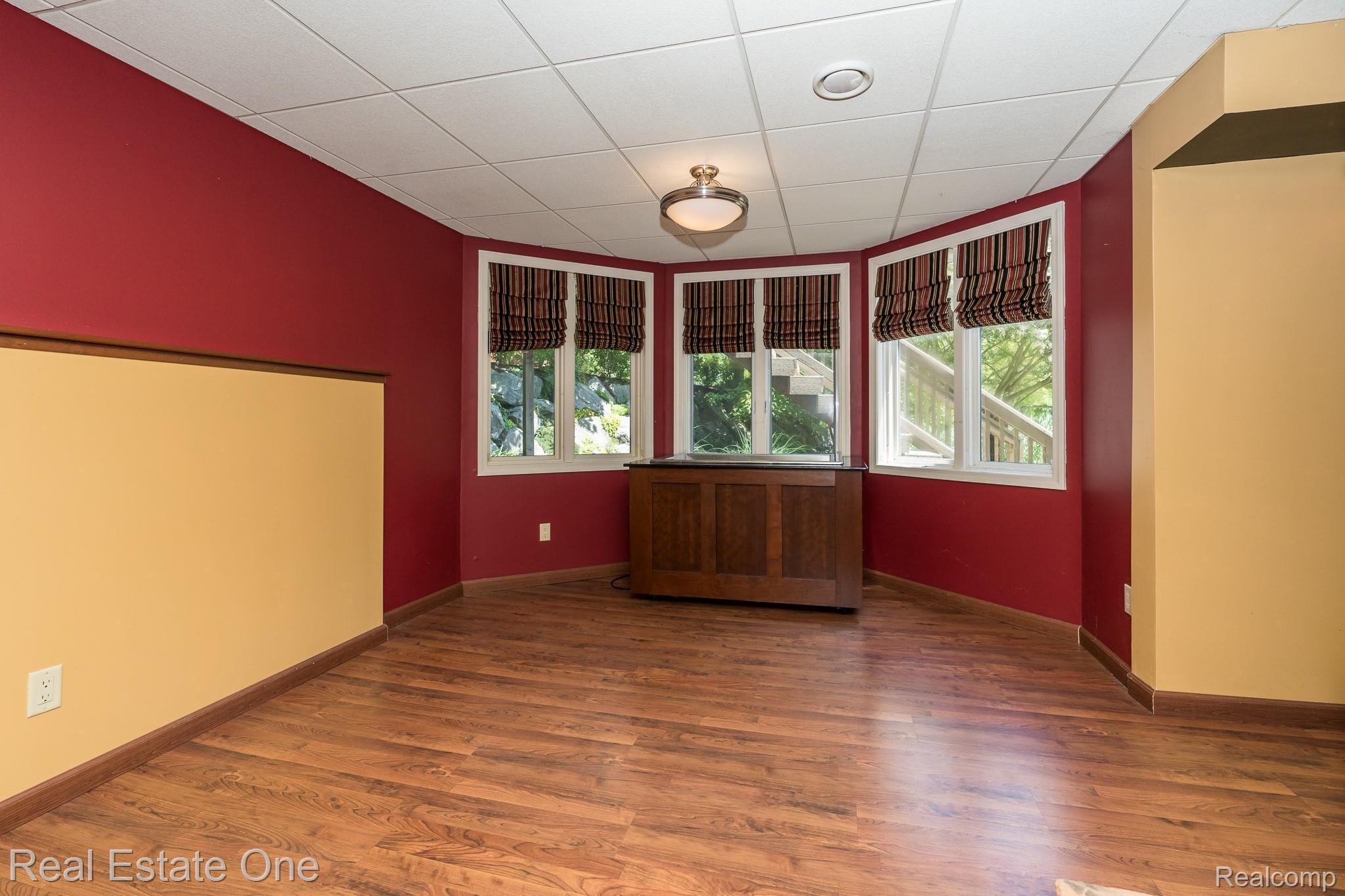 1375 Kentfield Drive Rochester, MI 48307 - Photo 46 of 56 Kentfield MLS-W064.jpg