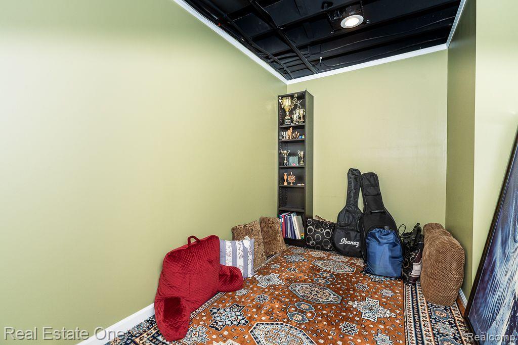 985 Monterey Ln. Rochester Hills, MI 48307 - Photo 52 of 54