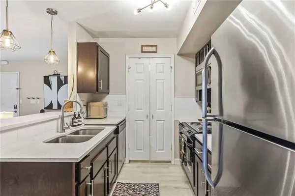 $170,000 | 425 West 9th Street, Unit 103, Kansas City, MO 64105