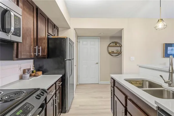 $170,000 | 425 West 9th Street, Unit 103, Kansas City, MO 64105