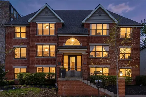 $170,000 | 425 West 9th Street, Unit 103, Kansas City, MO 64105