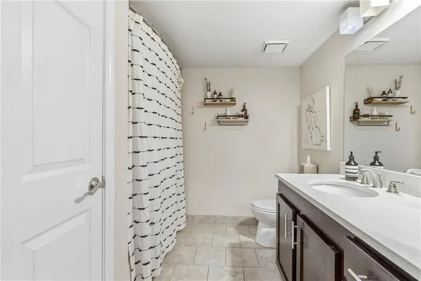 $170,000 | 425 West 9th Street, Unit 103, Kansas City, MO 64105