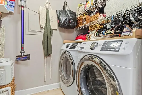$170,000 | 425 West 9th Street, Unit 103, Kansas City, MO 64105