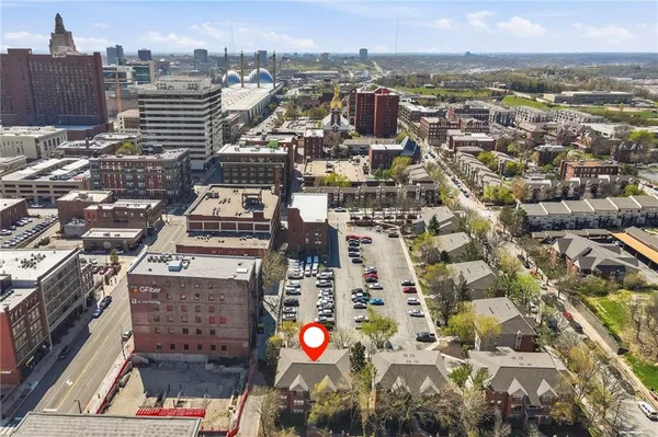 $170,000 | 425 West 9th Street, Unit 103, Kansas City, MO 64105