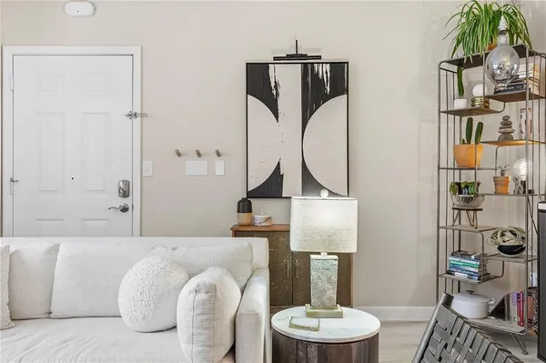 $170,000 | 425 West 9th Street, Unit 103, Kansas City, MO 64105