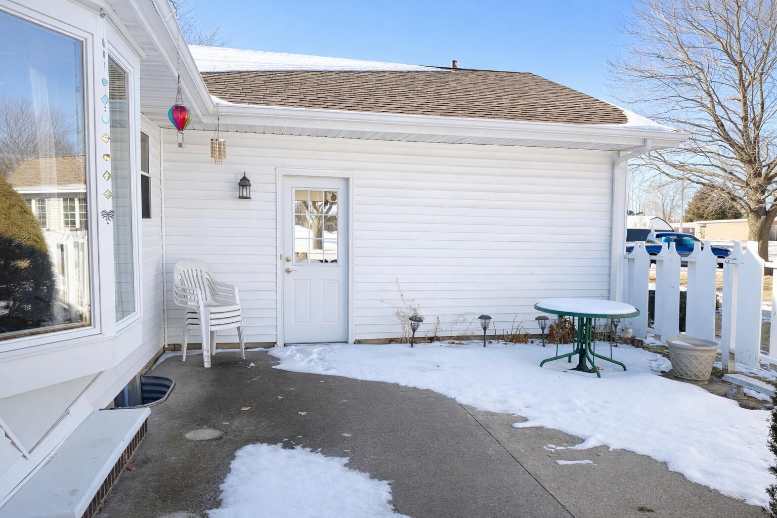 1233 South 26th Street Manitowoc, WI 54220 - Photo 39 of 40 37 patio