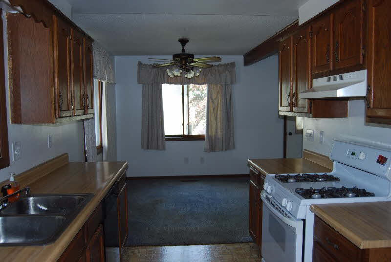 680 Bay Road Bay City, MI 48706 - Photo 4 of 13 Gallery Image 4