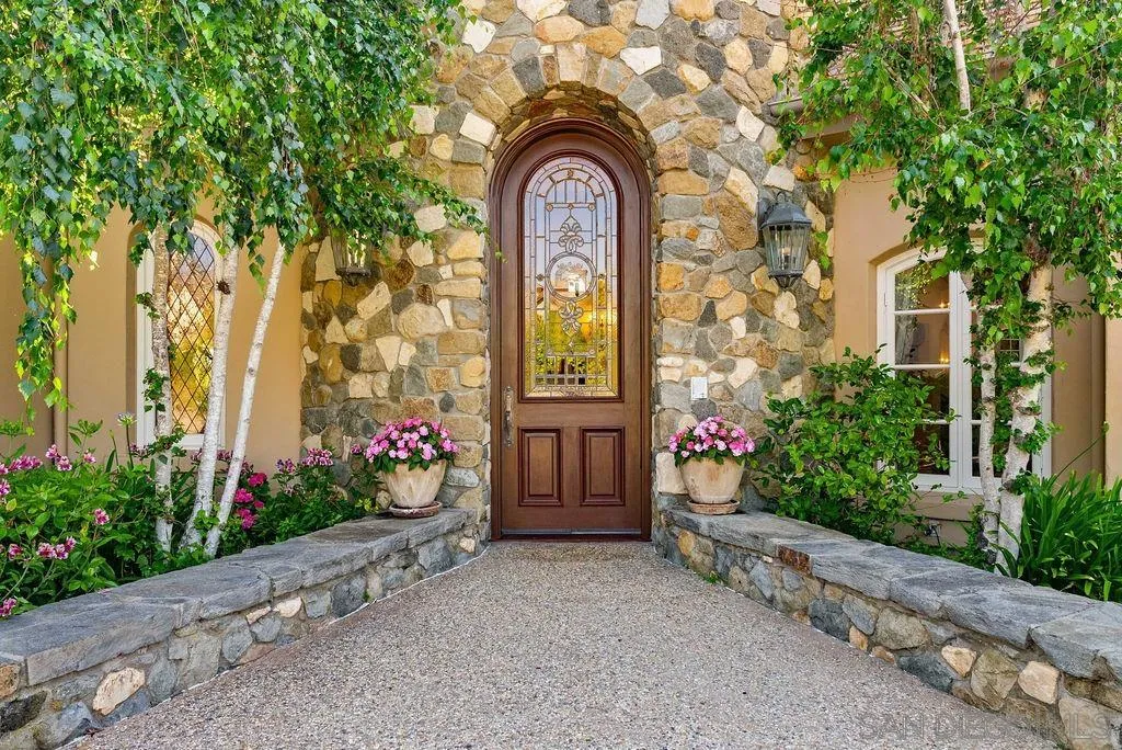 6253 Clubhouse Drive Rancho Santa Fe, CA 92067 - Photo 12 of 73